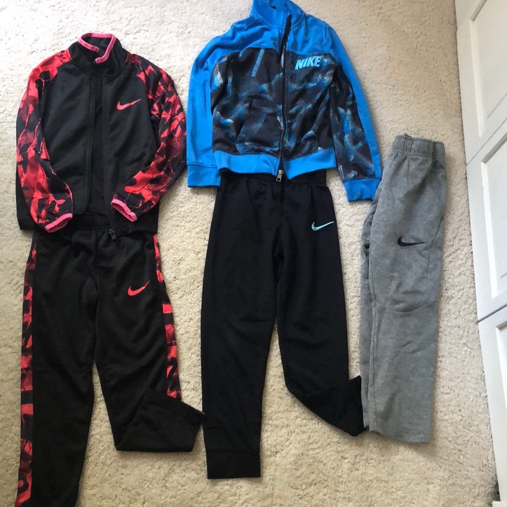 NIKE BUNDLE ❤️💙 size 6/7